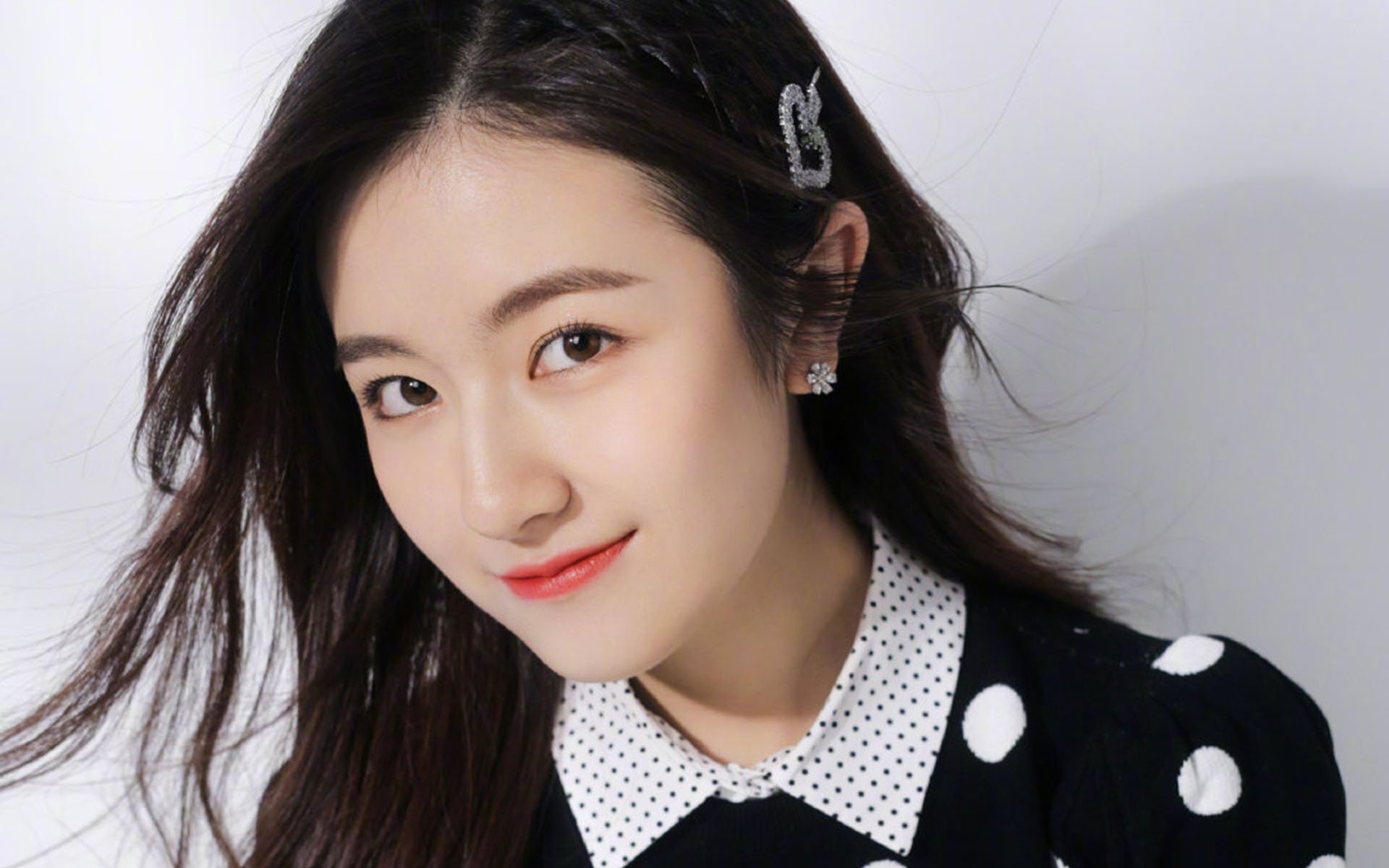 开云体育官网上-专家建议：50岁以上储蓄达标的三大关键点，50岁了至少要存多少钱不焦虑